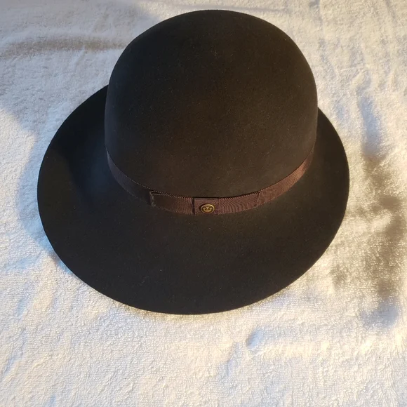 Goorin Bros | Accessories | Goorin Bros Missy Banks Brown 